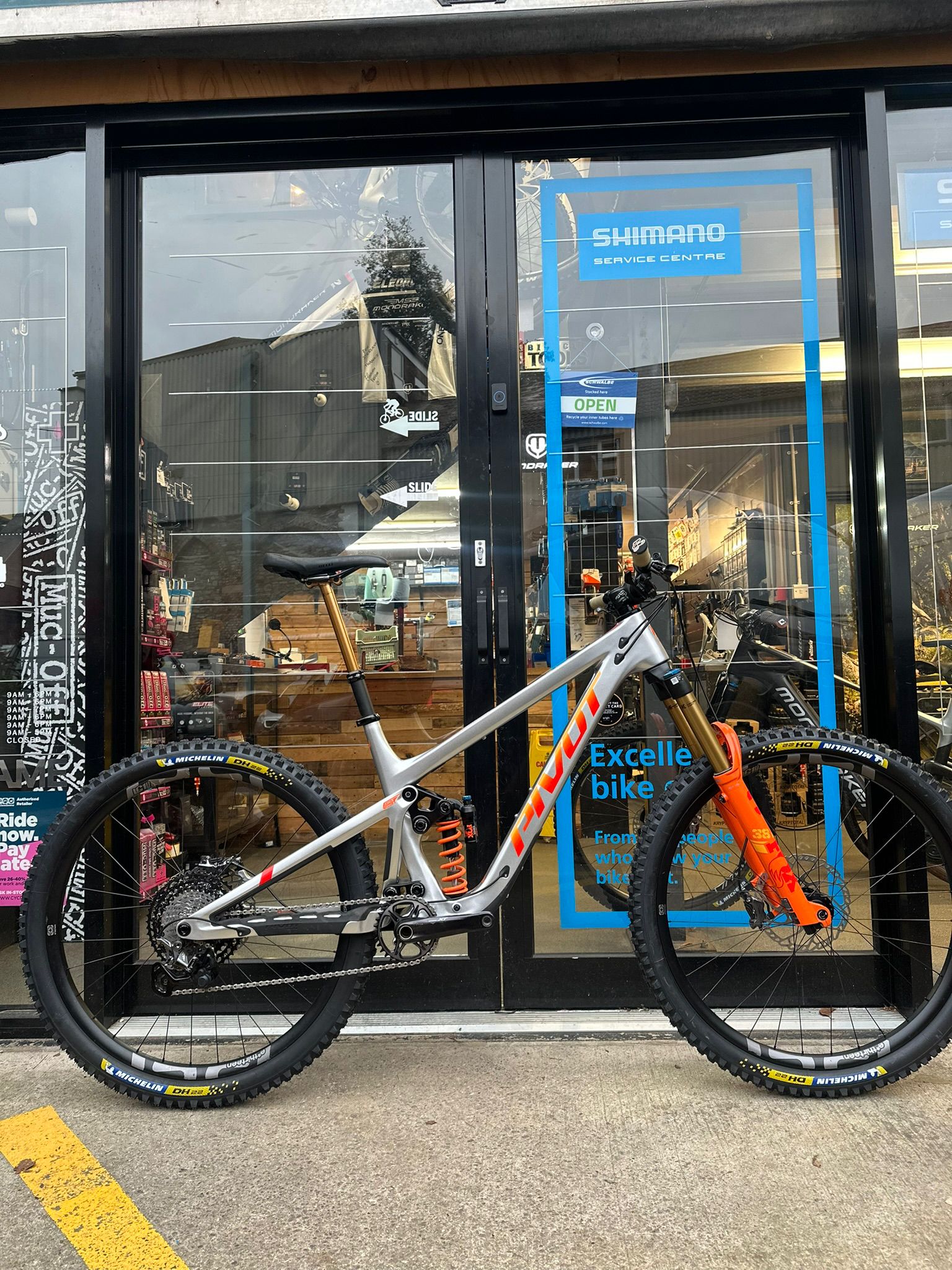 Pivot Cycles Firebird 29 Pro XT XTR LARGE www.sterlands